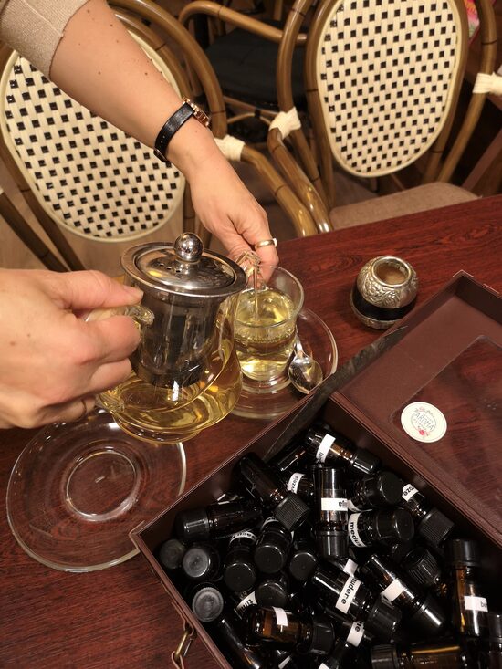 AROMTERAPIJAS KONSULTĀCIJA klātienē - 2 stundas